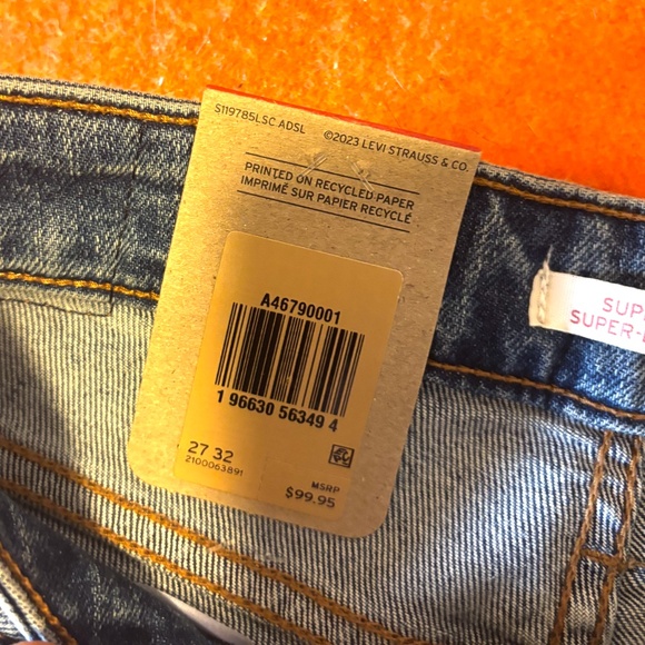Levi’s superlow stretchy bootcut jeans NWT - Picture 8 of 14